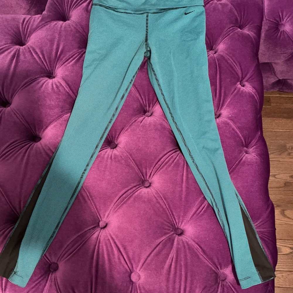 Nike Dri Fit Teal and Black Leggings